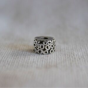 Authentic Retired Pandora S Clip